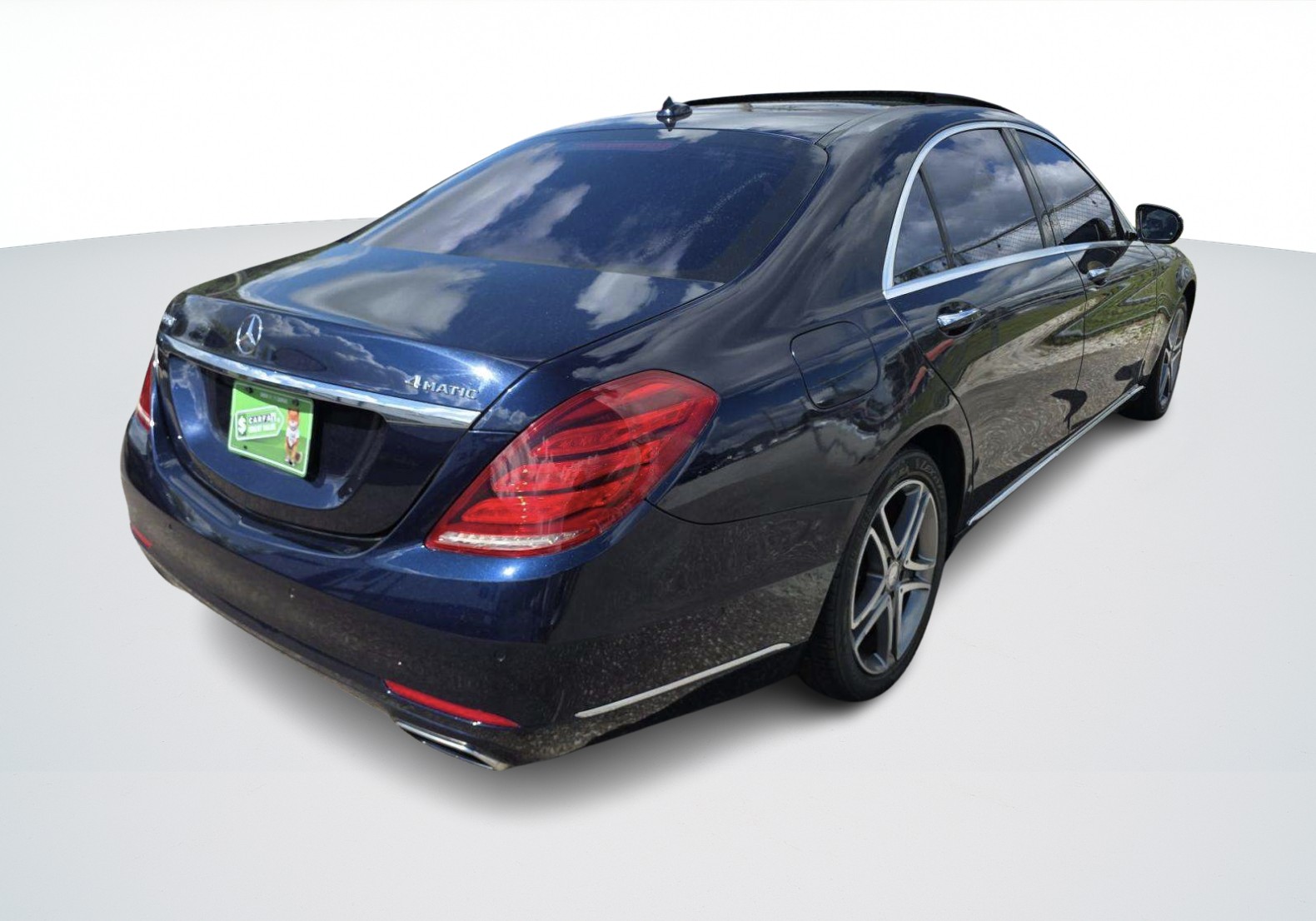 Mercedes-Benz S550 view 4