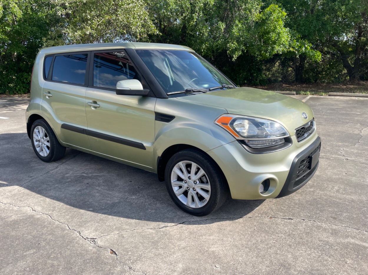2013 Kia Soul +