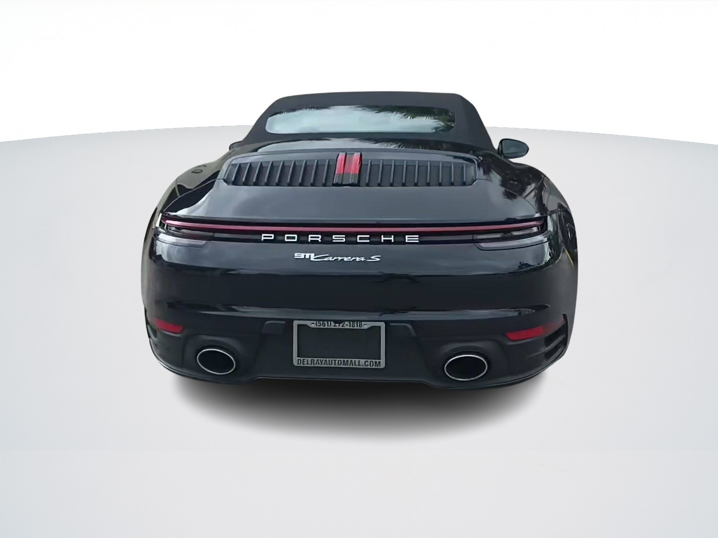 Porsche 911 Carrera S view 4