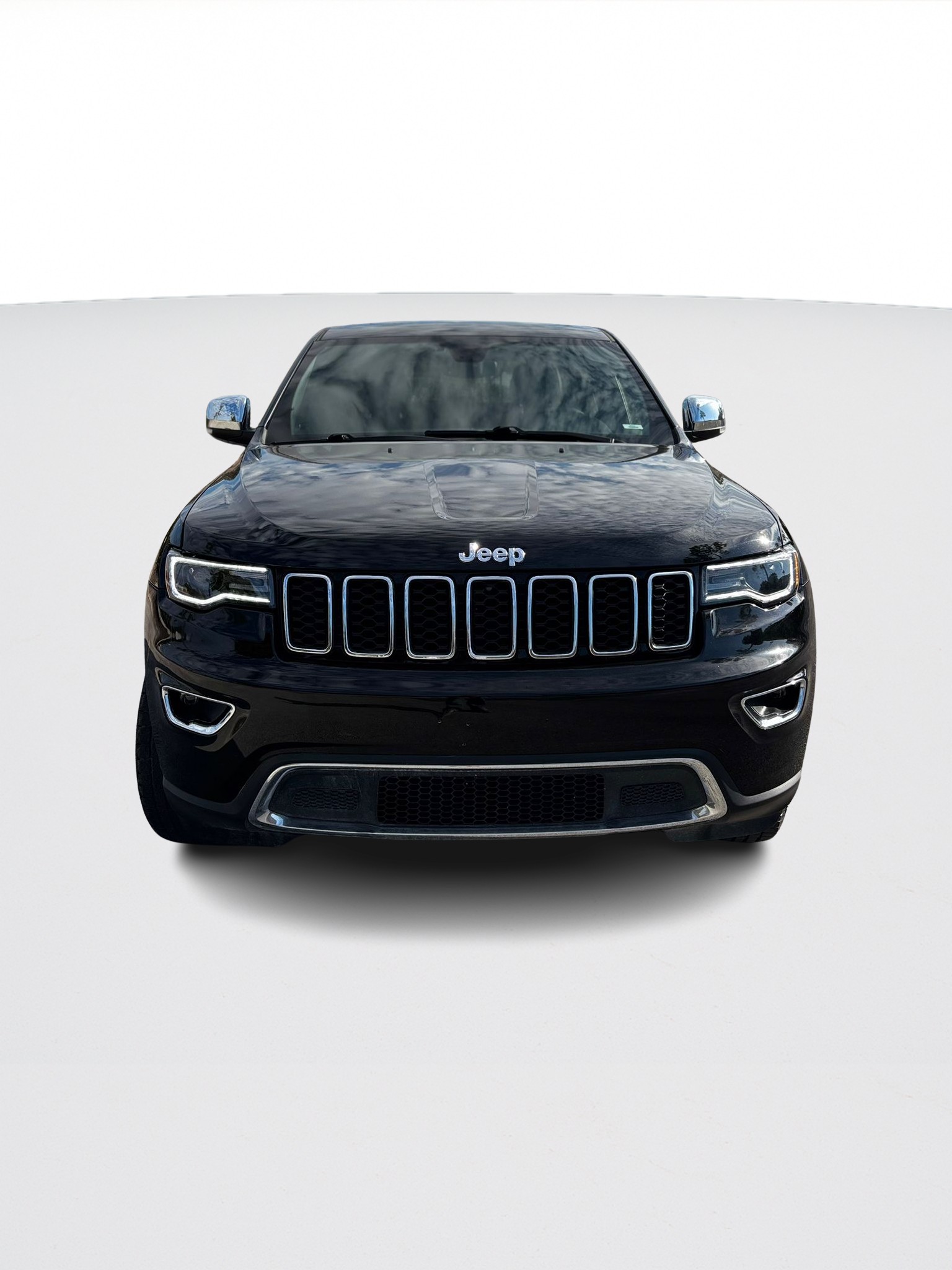 Jeep Grand Cherokee view 3