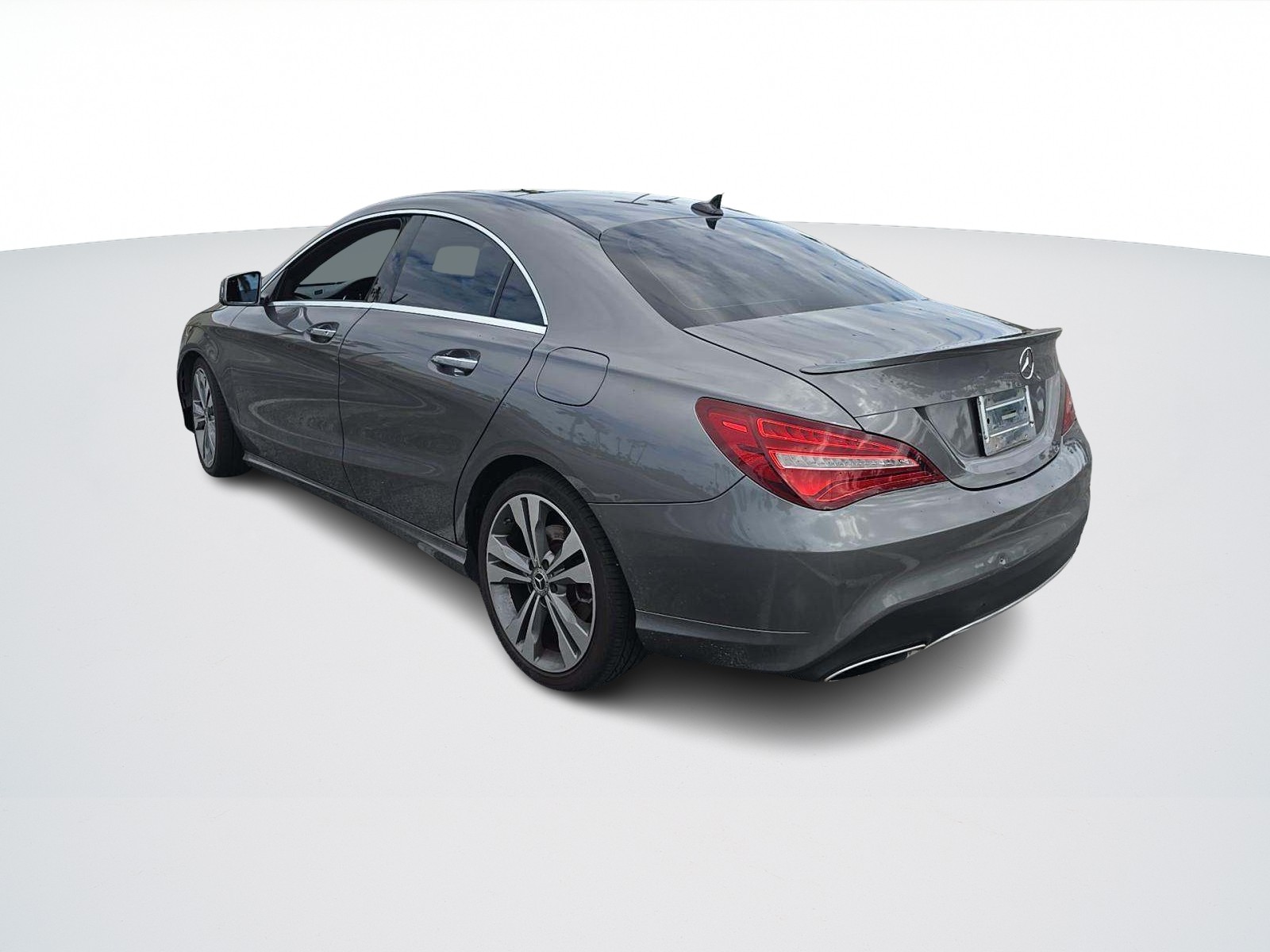 Mercedes-Benz CLA view 4